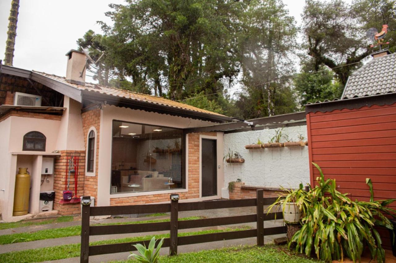 Suíte Syrah - C/ Lareira @suacasa_yourhome Campos do Jordao Bagian luar foto